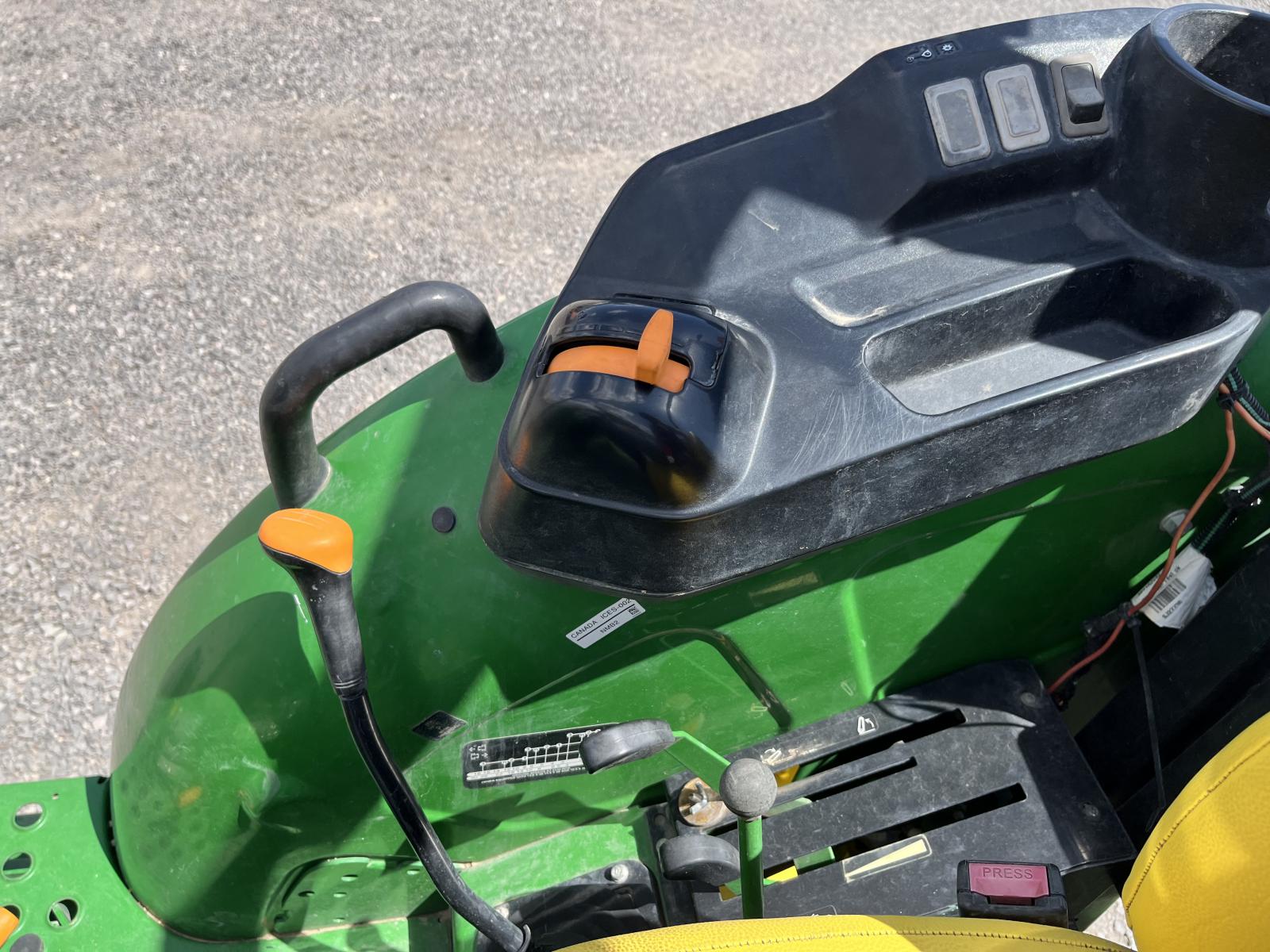 ./imagenes/INVOICE/2019/18007/JOHN DEERE 5055E (11).JPG